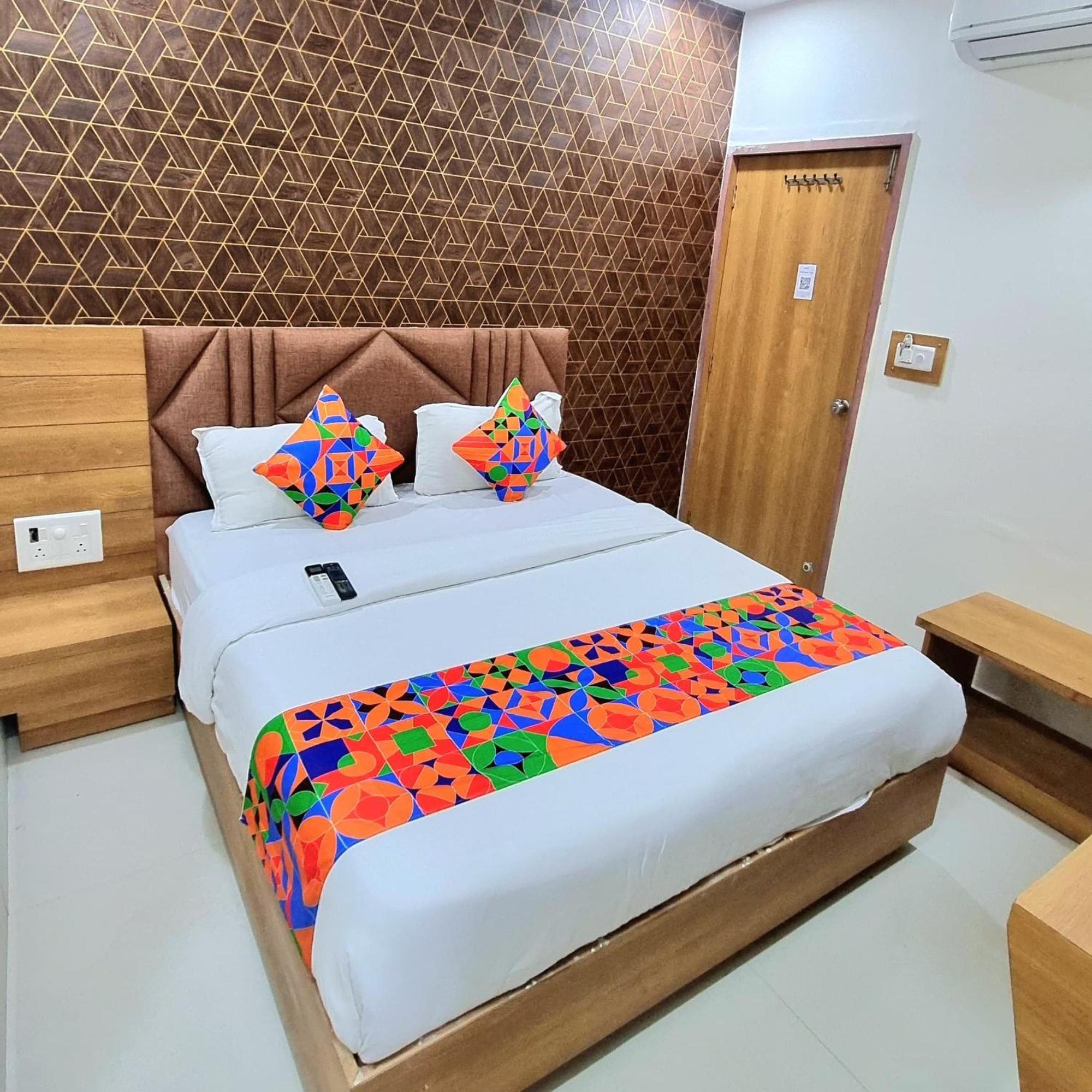 Hotel Tree Ahmedabad